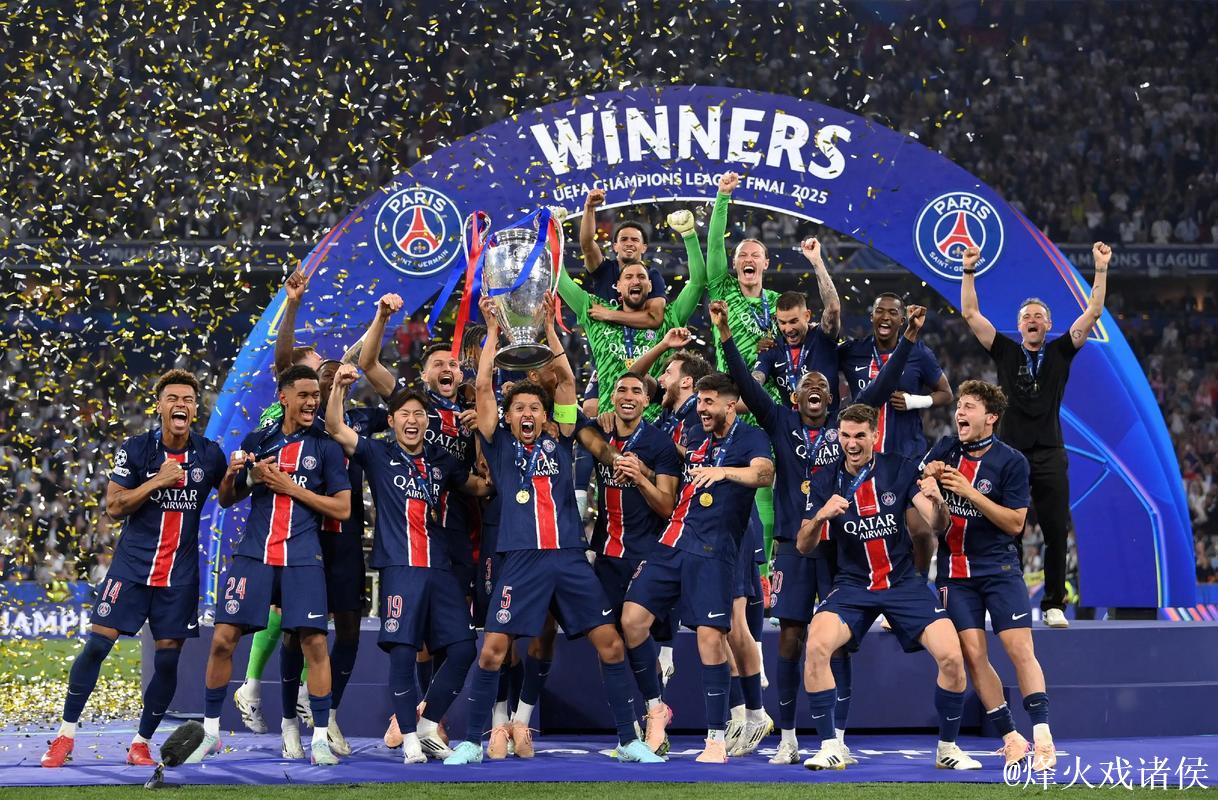 英超榜首+欧冠领跑!夺冠热门碾压德甲冠军 英超榜首+欧冠领跑!夺冠热门碾压德甲冠军